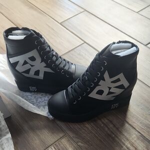 DKNY Clary Black and Silver High-Top  Wedge Sneakers 8.5